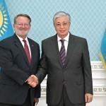 To‘qayev AQSH bilan hamkorlikda “oldinga intilish” zarurligini aytdi