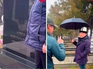 Тирик аёл ўзига 20 минг долларлик қабр тоши ўрнатди