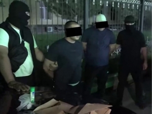 Prosecutor’s Office officials detained for taking $108,000 bribe (video)