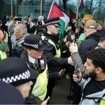 Londondagi Falastinni qo‘llab-quvvatlash mitingida namoyishchilar hibsga olindi (foto, video)