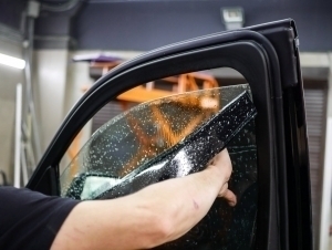 1 майдан “тонировка” рухсатномаси 412 минг сўм бўладими? 