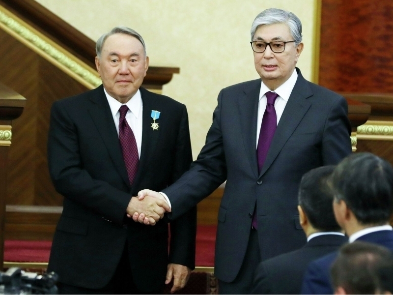 “Menga qiziq emas”. To‘qayev Putin va Nazarboyevning uchrashuvlari haqida gapirdi 