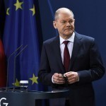 Германия канцлери уруш хавфи остидаги Украинага боради
