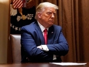 Трампнинг рейтинги президентлик давридаги энг паст даражага тушди