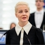 Москва суди Навальнийнинг бевасини сиртдан ҳибсга олди
