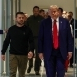 Зеленский ҳам Трамп ва Путин учрашувида қатнашиши мумкин – ОАВ