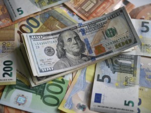 The exchange rate of the dollar and the euro will continue to rise
