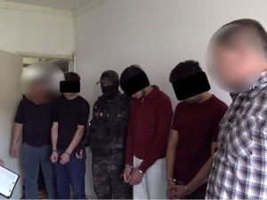 Гулистонда хонадонни нарколабораторияга айлантирганлар ушланди