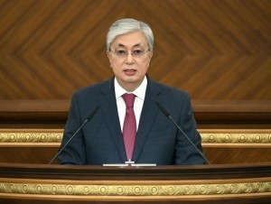 Тўқаев янги Вазирлар Маҳкамаси тасдиқланмагунча амалдаги ҳукуматга ўз вазифаларини бажаришни топширди
