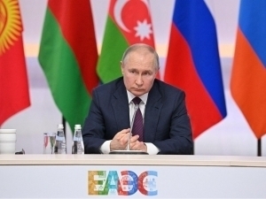 Путин ЕОИИнинг юбилей саммити қаерда ўтказилишини айтди 