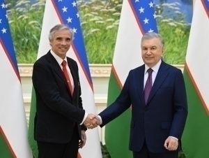 Mirziyoyev Butunjahon triatlon ittifoqi rahbari bilan uchrashdi