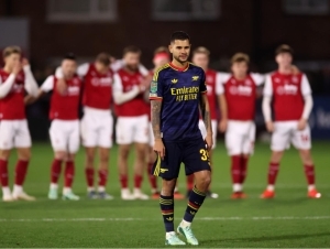 “Arsenal” Liga kubogida törtinçi divizion vakiliga mağlub böldi