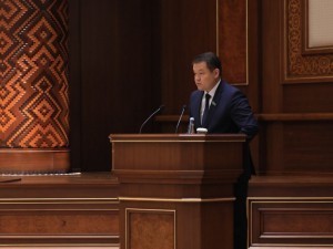 Аманбай Оринбаев Сенат раиси ўринбосари бўлди