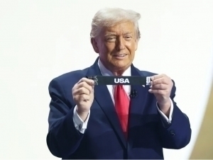 Трамп икки давлат мухлисларининг ЖЧга боришини тақиқлади