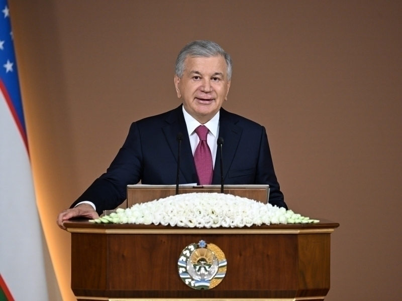 Bolalarimizni paxta dalasidan maktab partasiga, o‘qituvchilarni ta’lim jarayoniga qaytardik – Shavkat Mirziyoyev (video)
