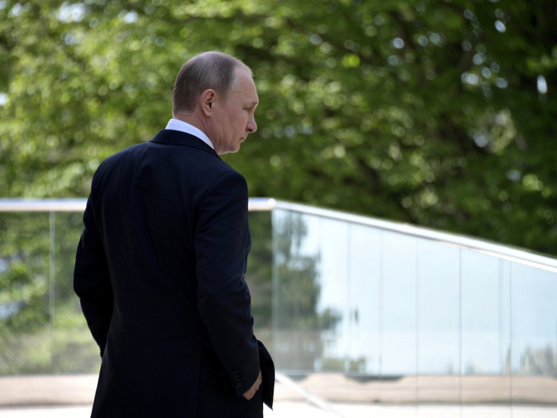 ОАВ: Путин хасталик сабаб истеъфога чиқади