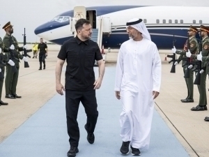 Зеленский Форс кўрфазининг учта давлати билан келишув имзолади