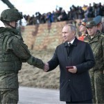 Уруш таҳликаси: Путин захирадаги аскарларни ҳарбий тайёргарликка чақирди