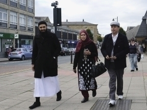 Britaniyada tojikistonlik fuqaro soqoli sabab deportatsiyadan qutuldi