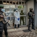 “Бегуноҳ қурбон”. Эбола ҳақида гапирган сиёсатчи ўлдириб кетилди