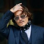 Жонни Депп чизган суратлар $3,6 миллионга сотилди
