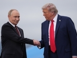 Трамп Путинга сим қоқди. Суҳбат 1,5 соат давом этди