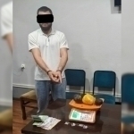 Namanganda haydovchining oldidan 1 kilodan ortiq “gashish” chiqdi