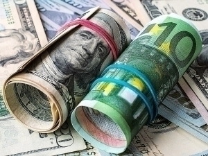 The official exchange rate of the dollar rises again