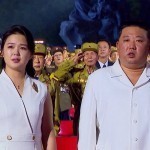 Шимолий Корея Президентининг хотини эрини ёнида йиғлади 