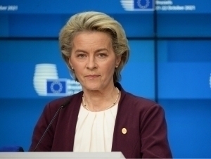 Deputat Ursula fon der Lyayenni sudga berdi