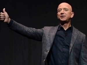 Jeff Bezos eng boy odamlar ro‘yxatida yana Maskdan o‘zib ketdi