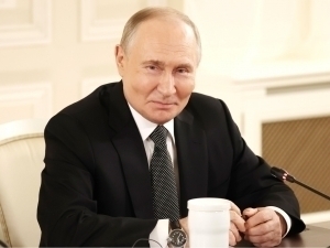 Путин Зеленский билан учрашишга тайёрлигини билдирди