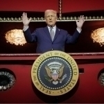 Трамп Наврўзни нишонлайдиган халқларни байрам билан табриклади