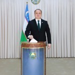 The presidential candidate Abdushukur Hamzayev votes in the election