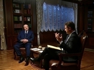 Urushdan qochish uchun har kuni urushga tayyorlanyapmiz – Lukashenko