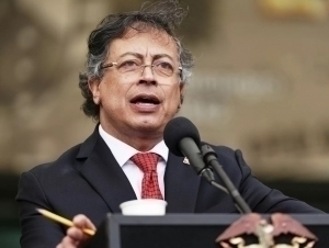 Колумбия Президенти Трампга қарши урушга тайёрлигини айтди