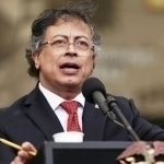 Kolumbiya Prezidenti Trampga qarshi urushga tayyorligini aytdi