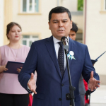 Prezident matbuot kotibi so‘z erkinligini ne’mat deb atadi