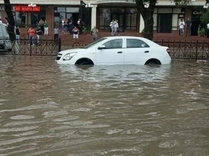 President Mirziyoyev criticizes Tashkent's drainage system