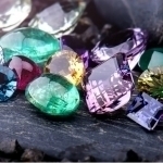 Ўзбекистонда заргарлик учун олиб кирилган қимматбаҳо тошлар солиқдан озод этилди