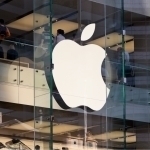 AQSH Adliya vazirligi Apple'ni smartfonlar bozorini monopollashtirishda aybladi