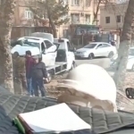 Lacetti crashes into tree in Tashkent: Several injuries reported (video)