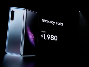 Samsung olti kamerali Galaxy Fold buklama smartfonini taqdim qildi