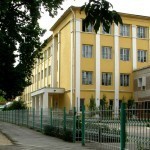 Olmaotada 8 ta maktabga portlovchi moslama qo‘yilgani aytilmoqda