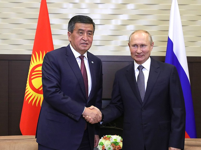 Shariman? Putin Jeenbekov bilan uchrashuvda “qovun tushirdi” (video)