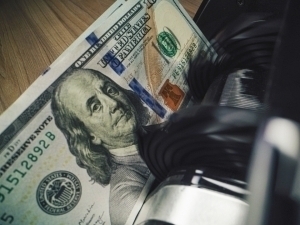 Доллар курси яна кўтарилди