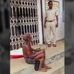 Erkak pul olish uchun bankka singlisining skeletini olib bordi (video)