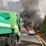 “VAZ-2107” caught fire in Tashkent