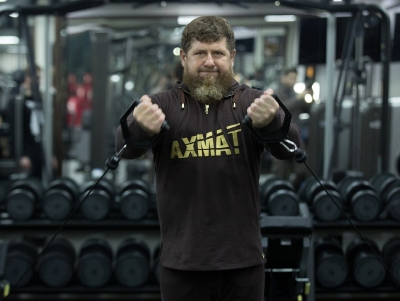 “Zo‘rg‘a o‘ziga keltirishdi”. Qodirov shoshilinch tarzda shifoxonaga yotqizilgan – OAV