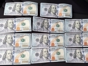 4 кишини Умрага юбориш учун $4400 талаб қилган шахс ушланди